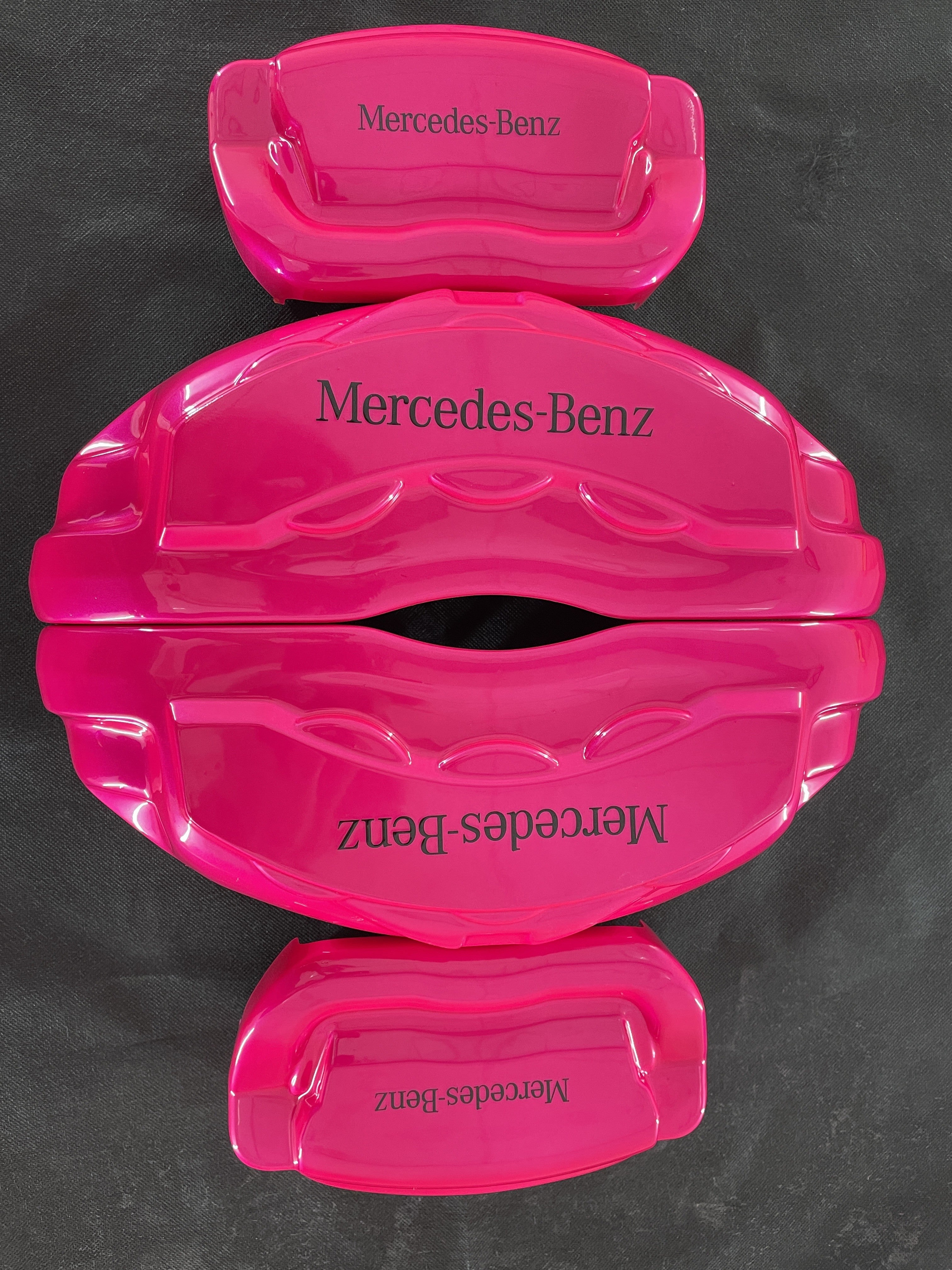 Рожеві кастомні чохли на гальмівні супорти Mercedes Benz, комплект 4 шт.