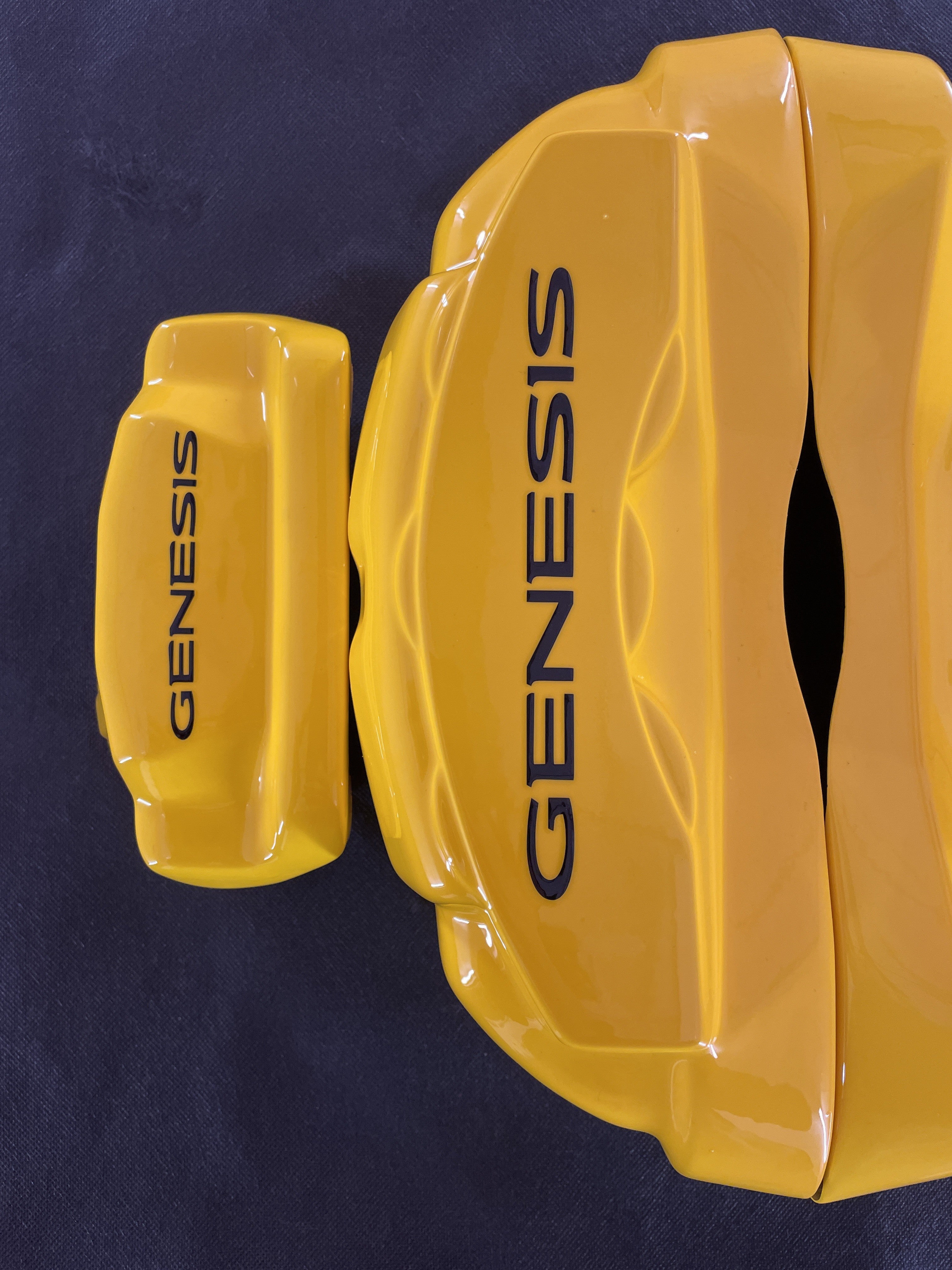 Жовті нестандартні кришки супортів Genesis, комплект із 4 шт.
