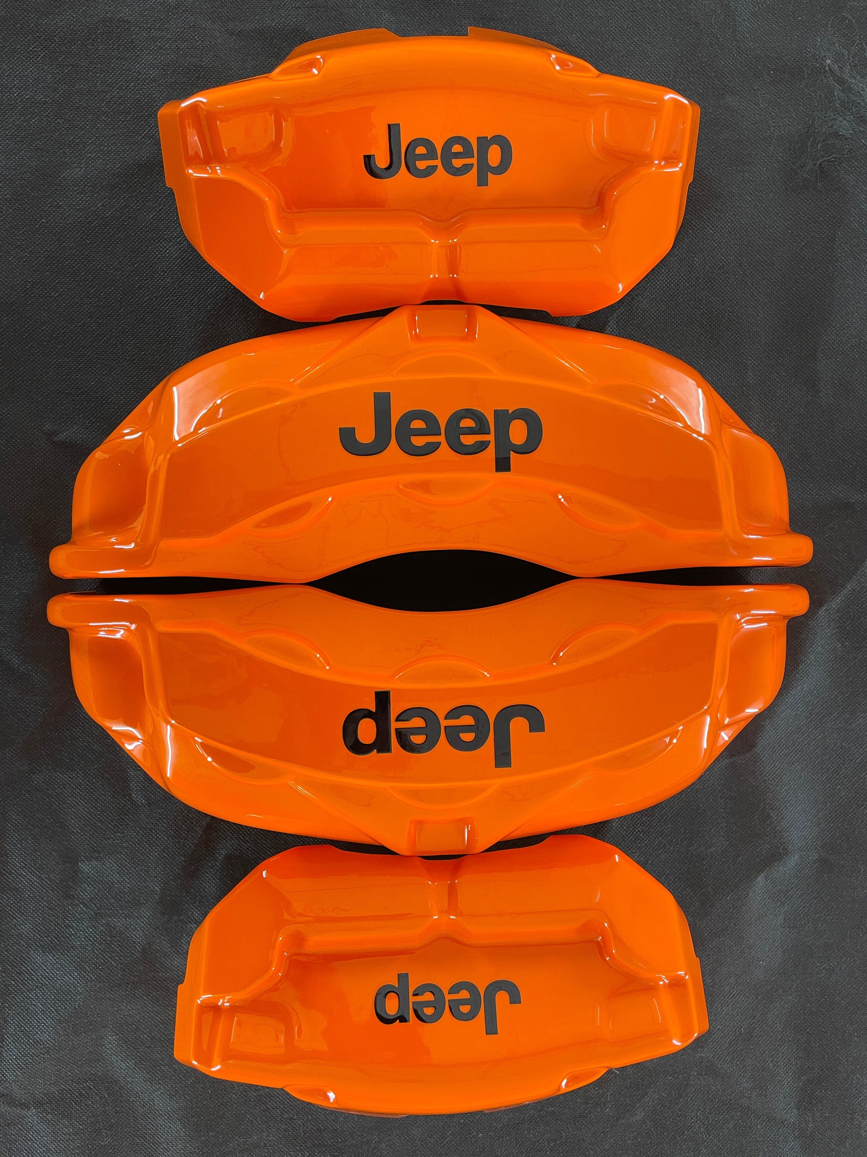 Помаранчеві кастомні накладки на гальмівні супорти Jeep Wrangler, комплект із 4 штук