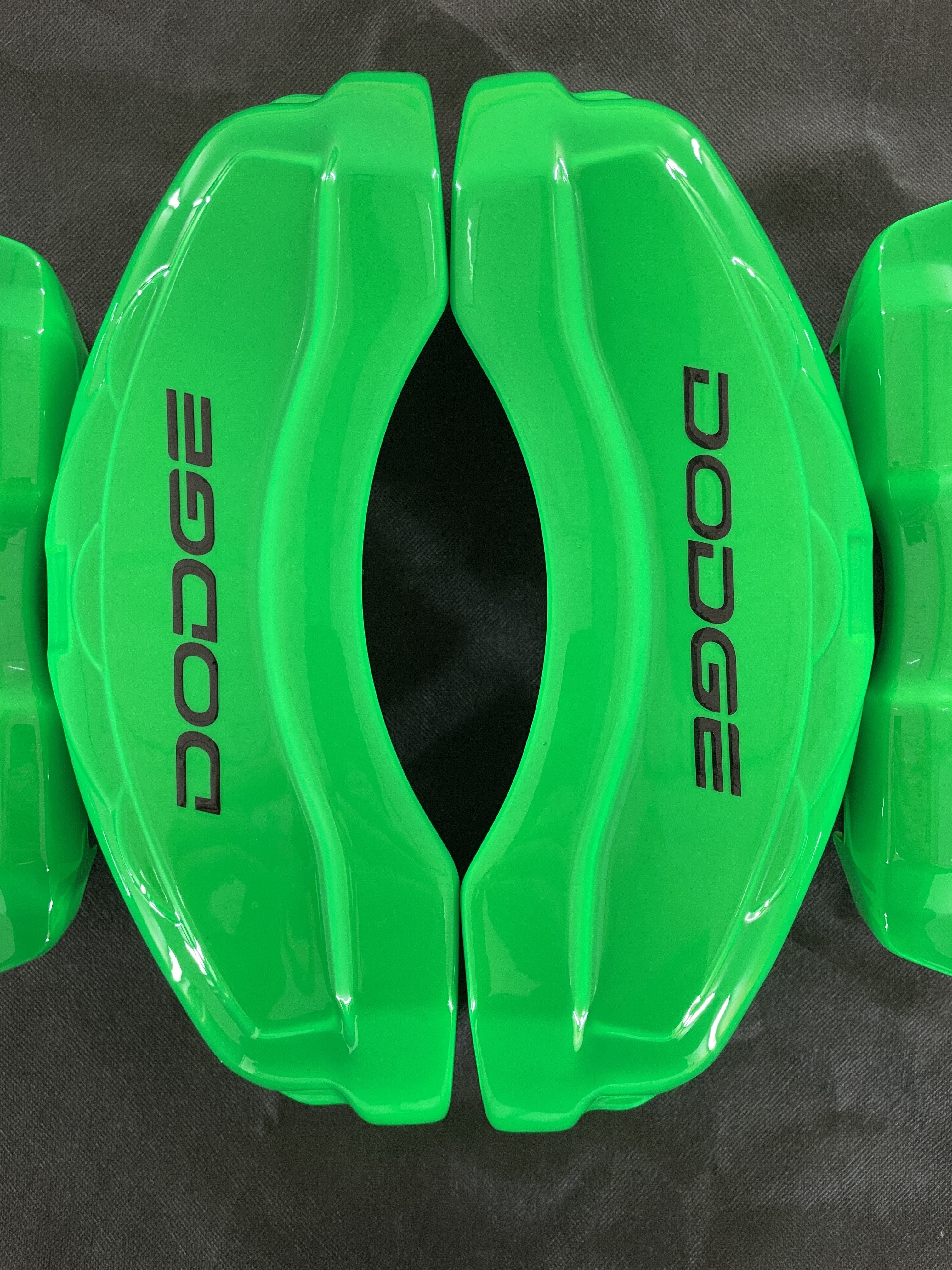 Dodge RAM 1500 зелені кастомні накладки на супорти, комплект із 4 шт.