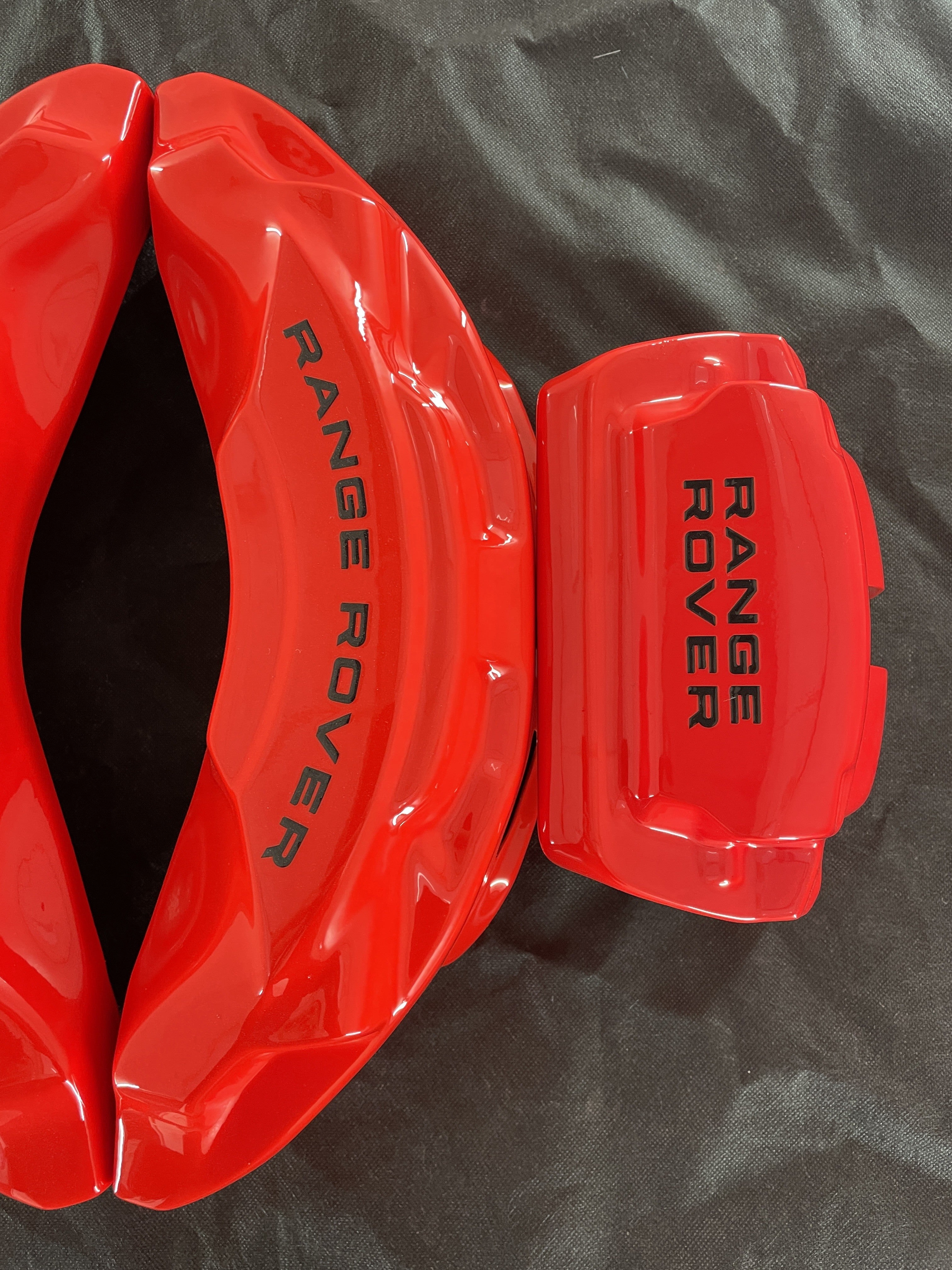 Land Rover Range Rover Sport L494 червоні нестандартні накладки на гальмівні супорти, комплект із 4 шт.