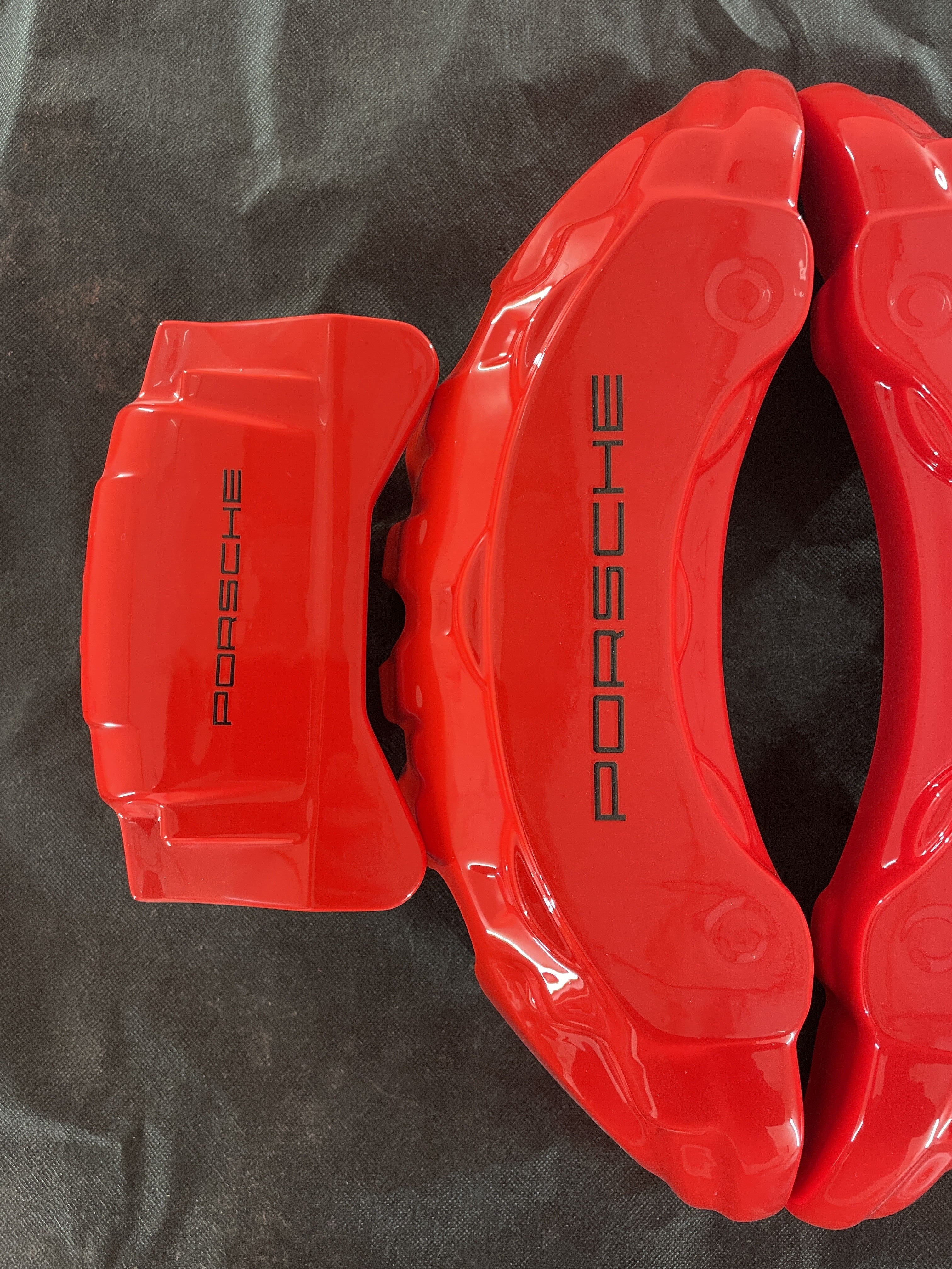 Комплект із 4 червоних декоративних накладок на супорти Porsche