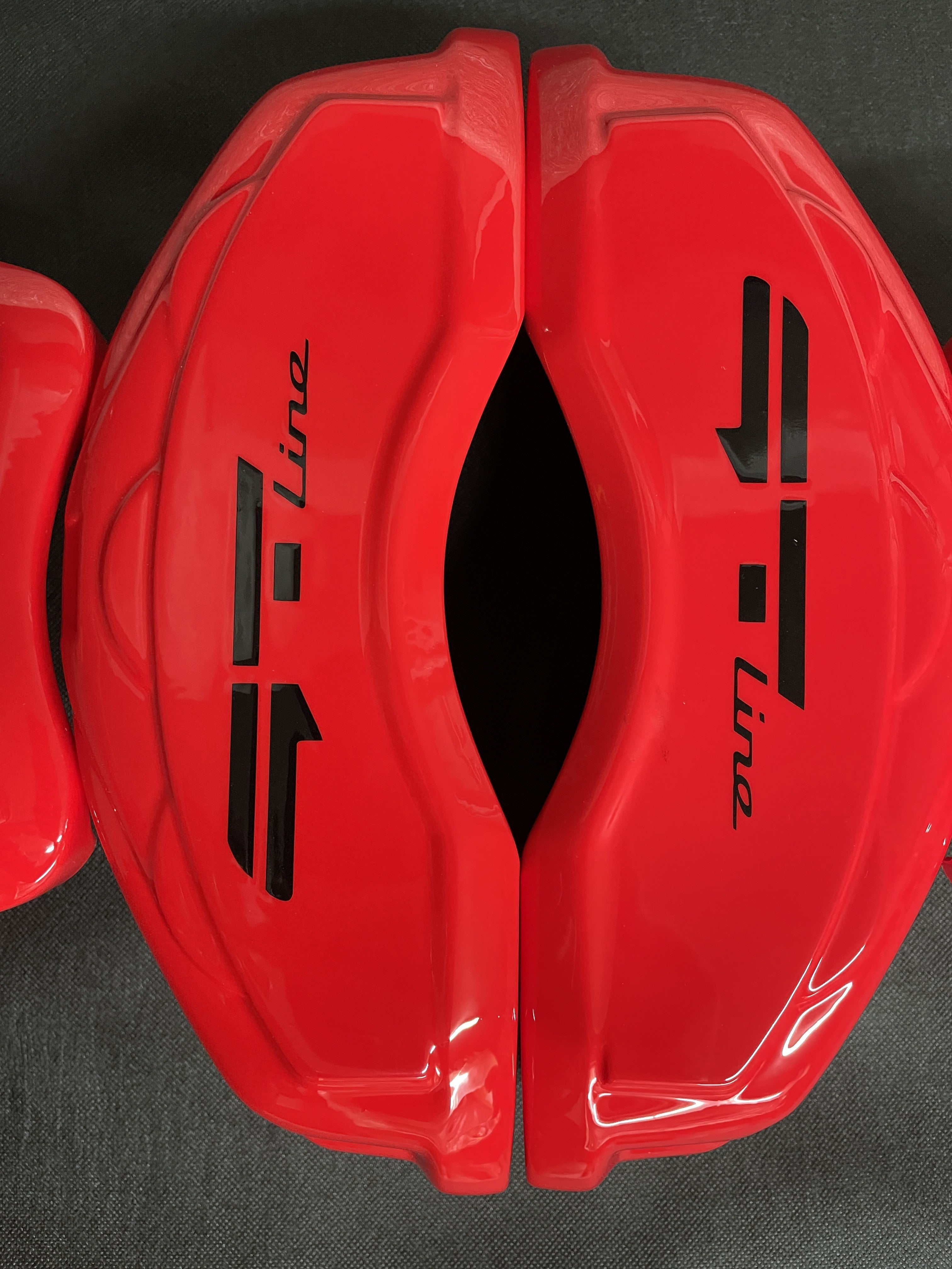 Kia Optima 2011-2016 червоні кастомні накладки на гальмівні супорти, комплект з 4 шт.